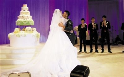中国结婚70周年是什么婚：结婚70周年是什么婚送什么礼物？